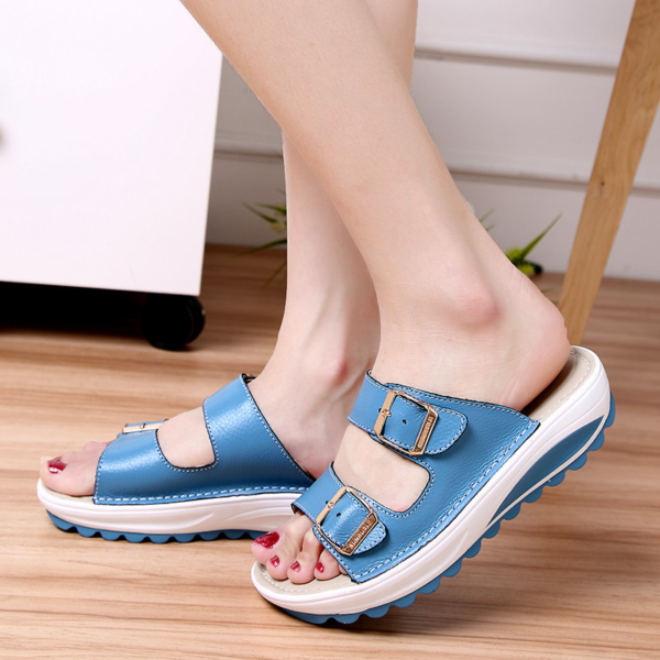 flat-soled outer wear women's sandals - Image 3